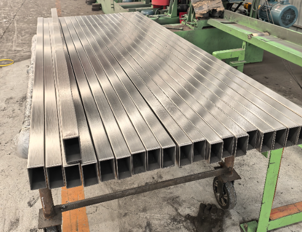 昌吉方管 矩形管 无缝方管生产厂家